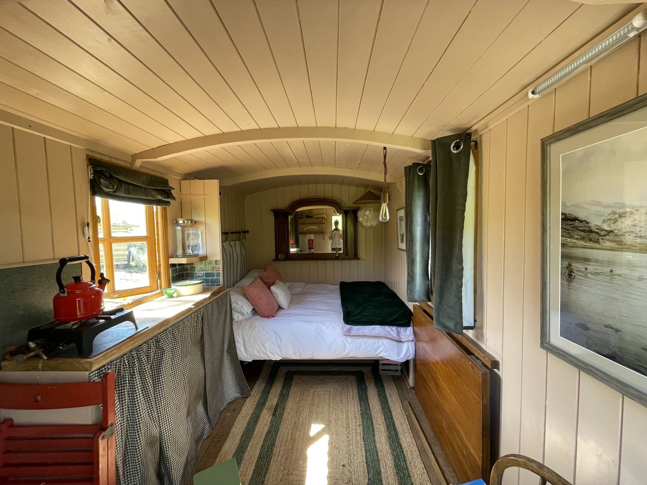 Dolly The Shepherd's Hut
