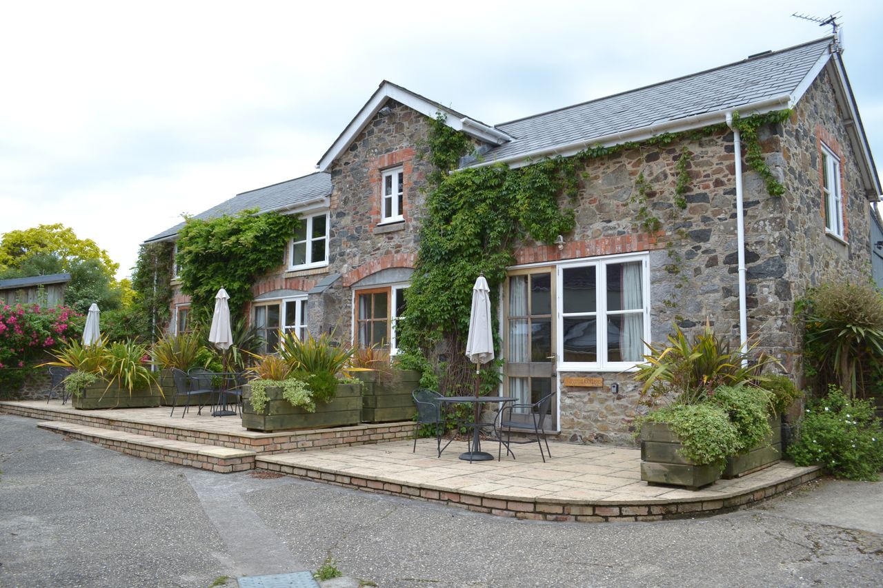 East Dunley Certificated Location
