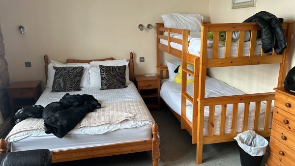 Ecclefechan Hotel