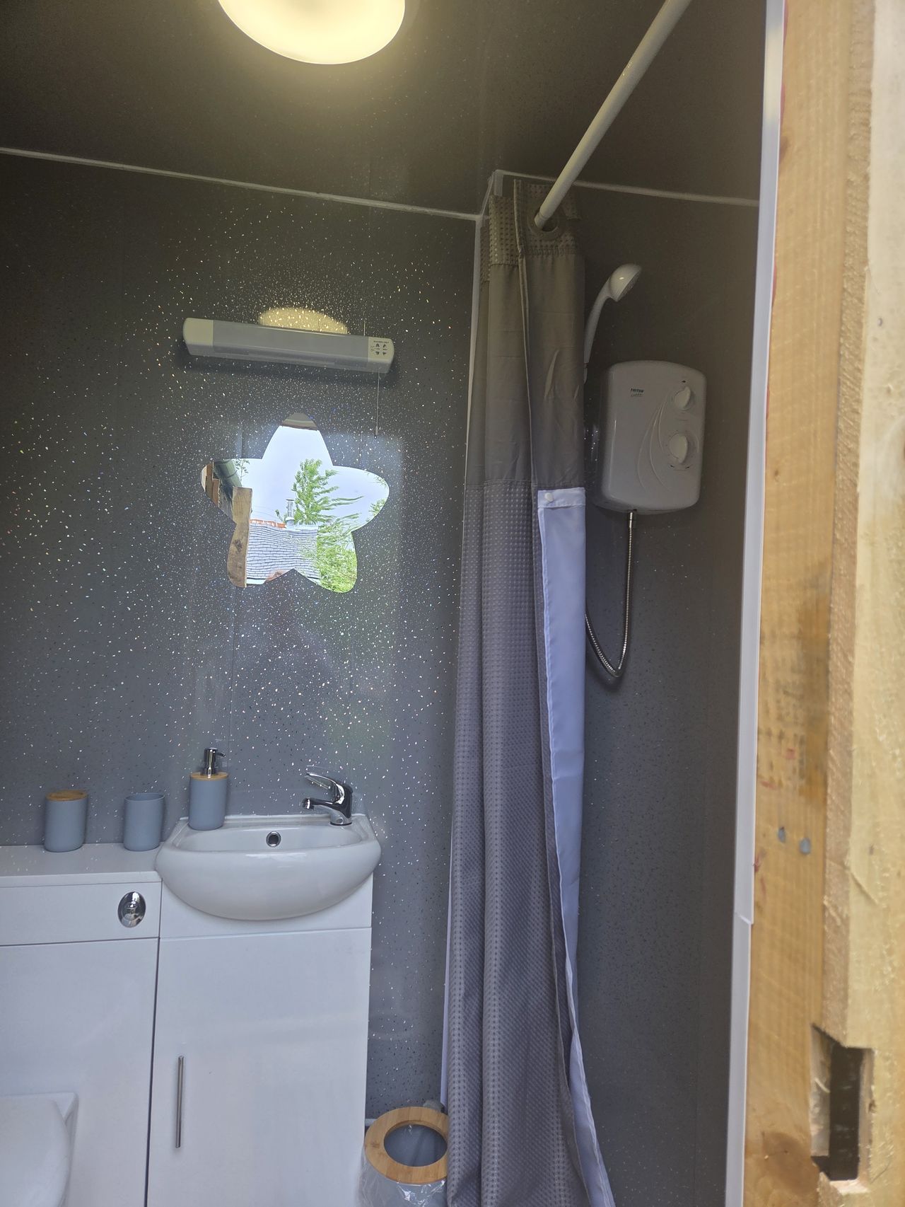 Eco Camping Cabin
