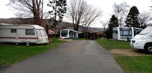 Elland Hall Farm Caravan Park