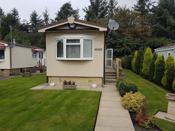 Elland Hall Farm Caravan Park