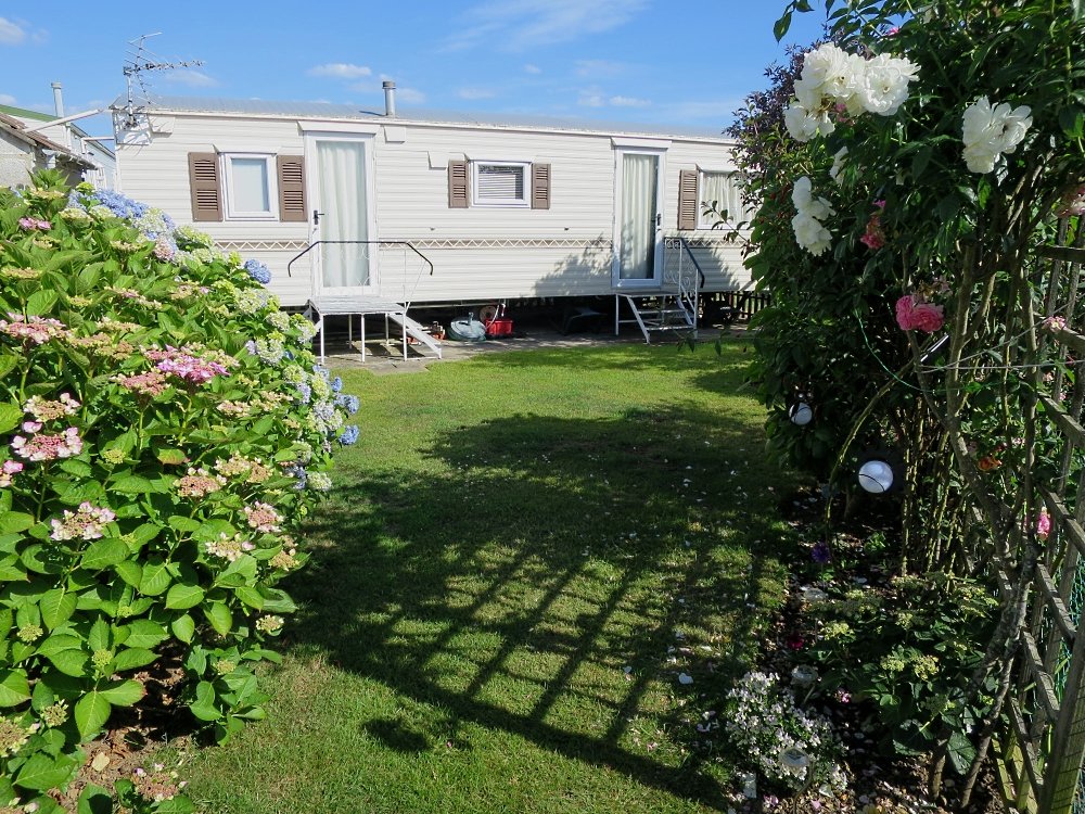 Elliotts Caravan Estate Ltd