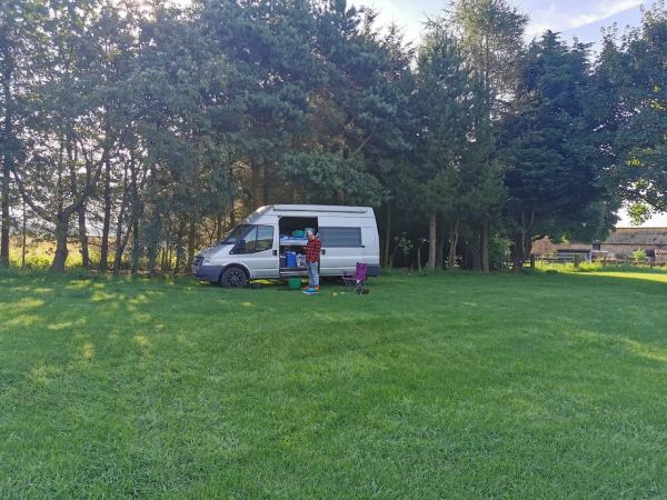F and H Camping