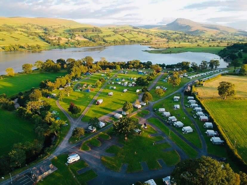 Glanllyn Lakeside Caravan and Camping Park