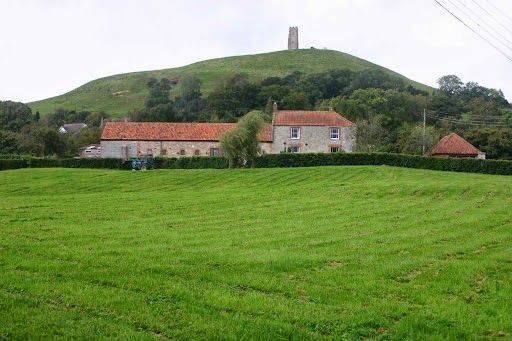 Glastonbury Cottages and Caravanning Certificated Site