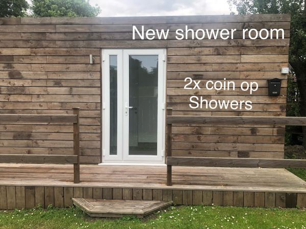 Half Moon Inn Caravan Park