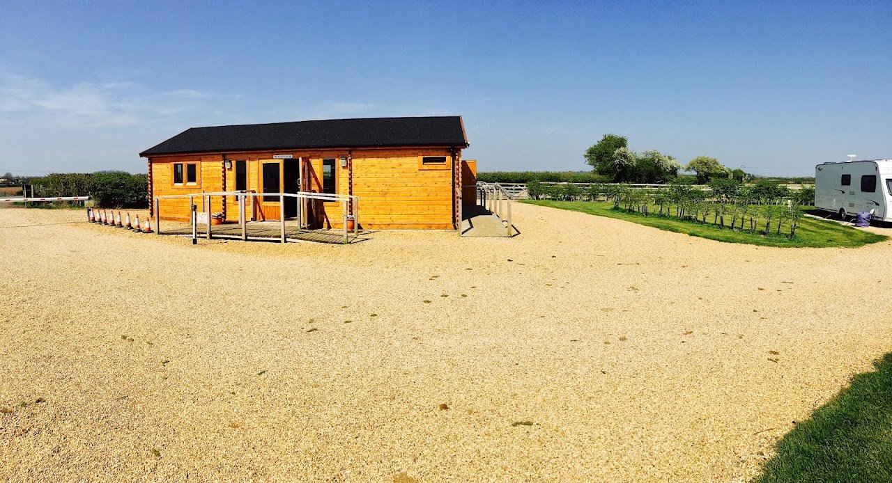 Harbury Fields Farm Touring Caravan Park
