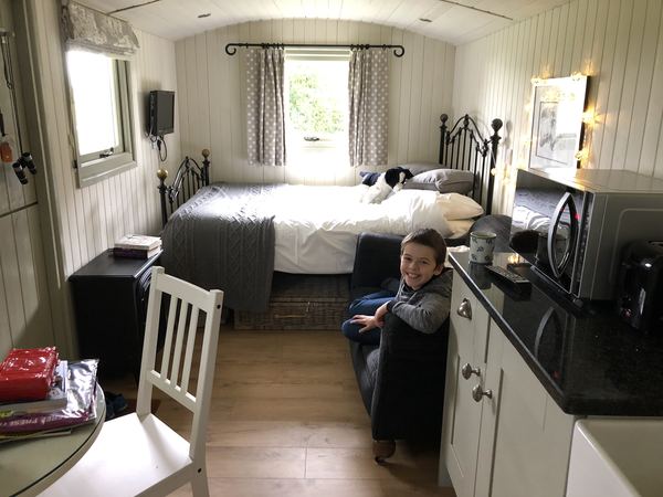 Hay and Hedgerow Glamping