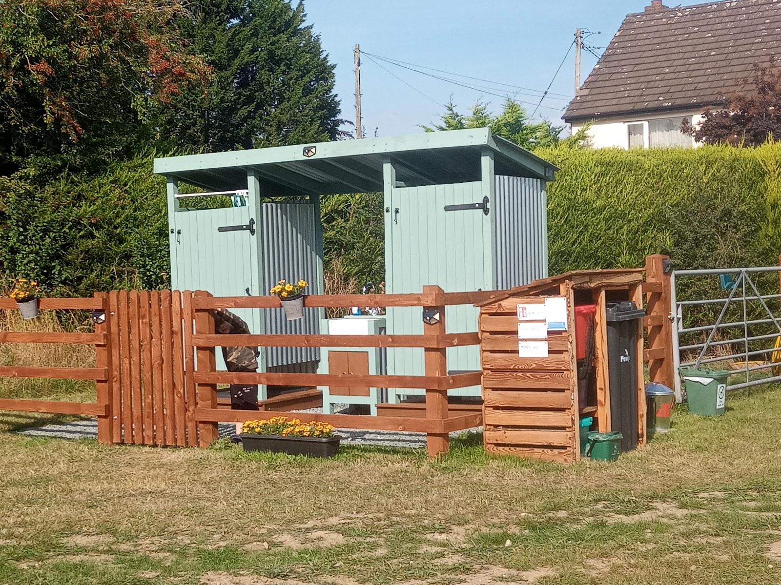 Hayfield Glamping and Camping