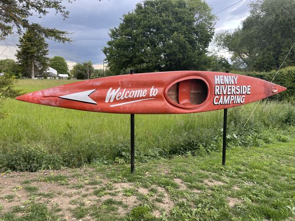 Henny Riverside Camping