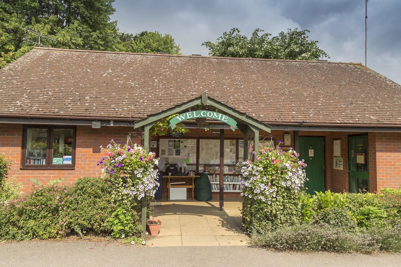 Hertford Camping and Caravanning Club Site