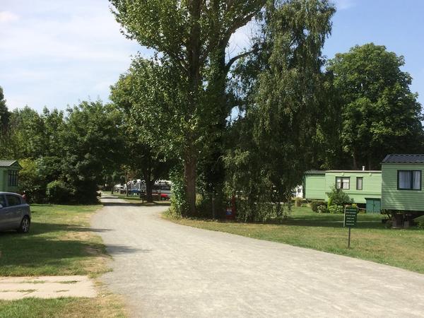 Island Meadow Caravan Park