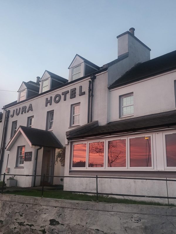 Jura Hotel Field
