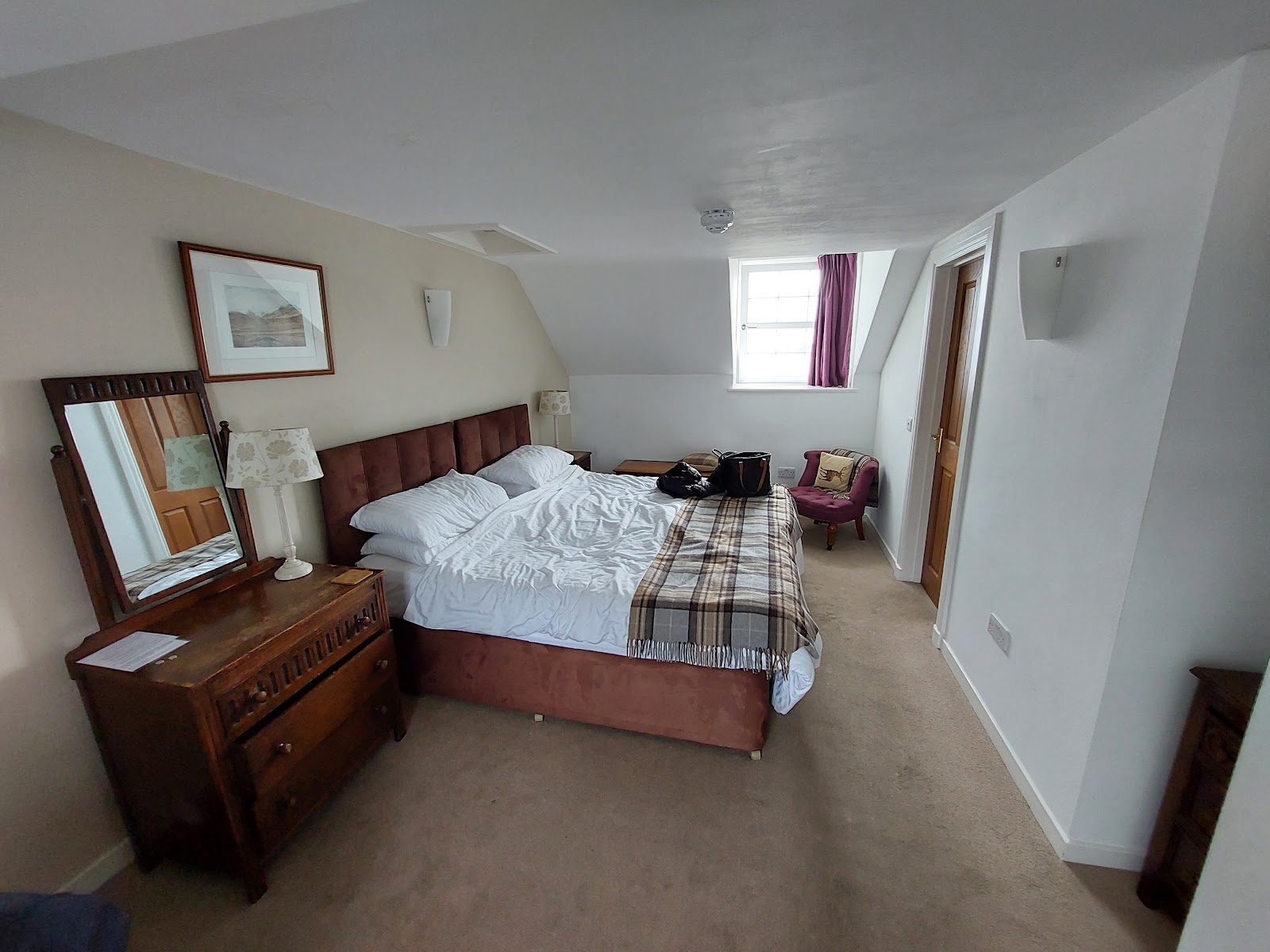Jura Hotel Field