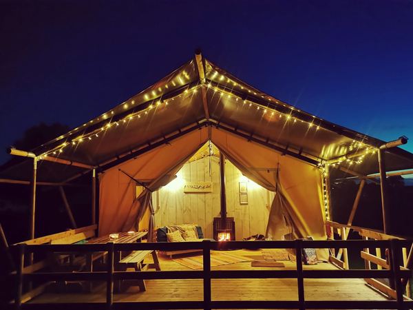 Kingfisher Lakes Glamping