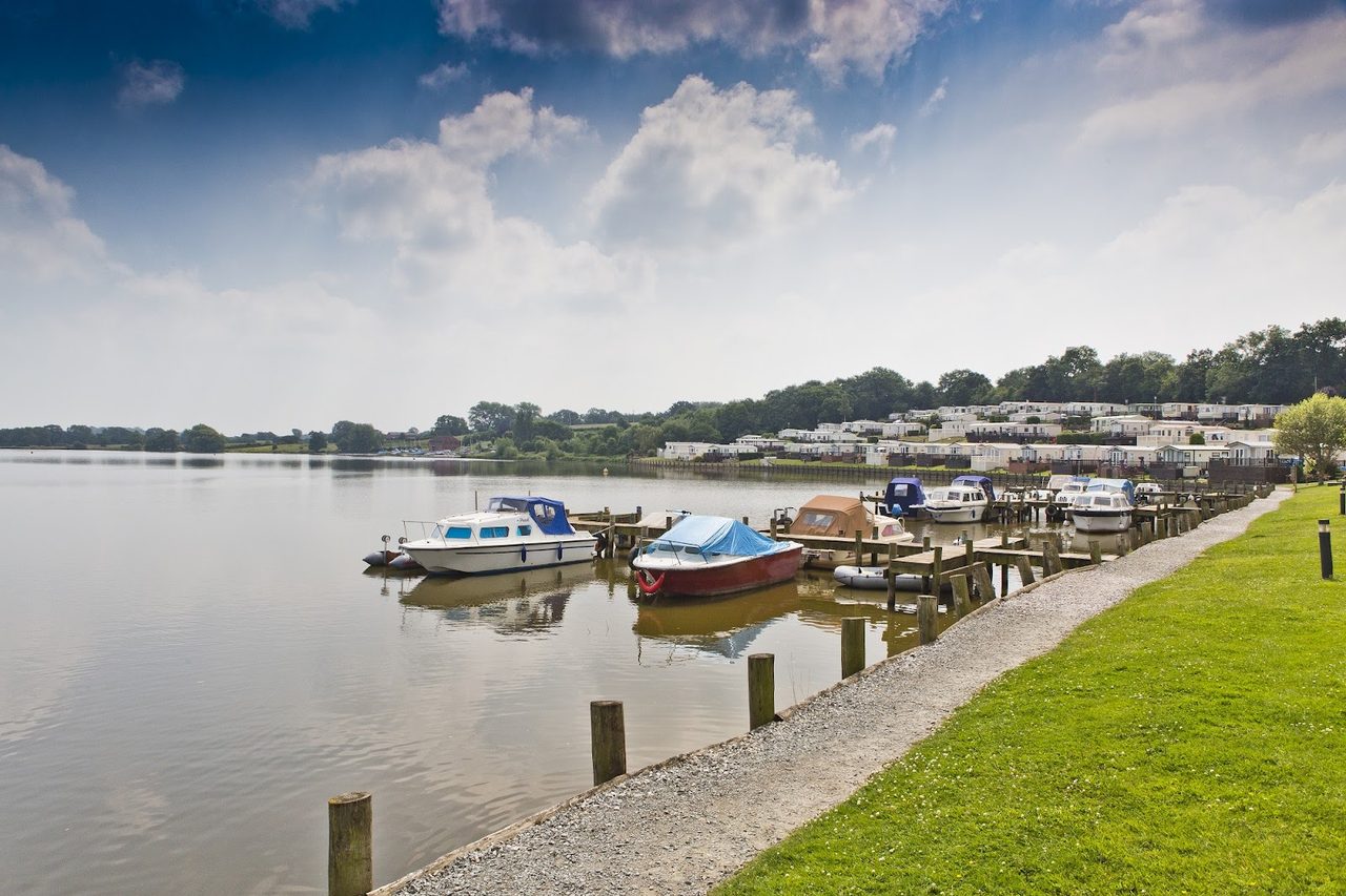 Lakeside Caravan Park