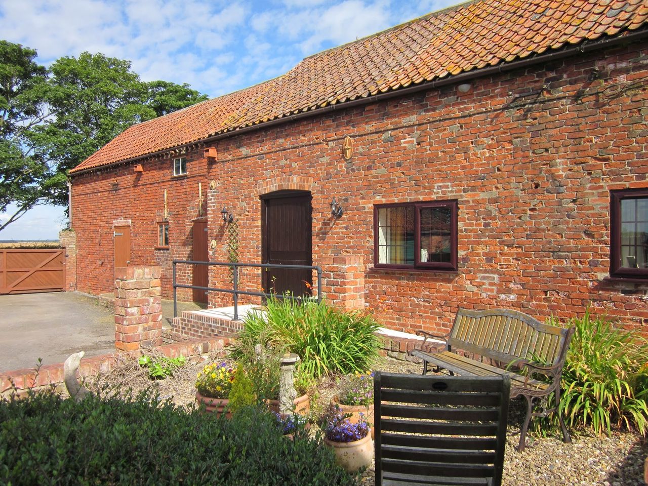 Larkrise Holiday Site
