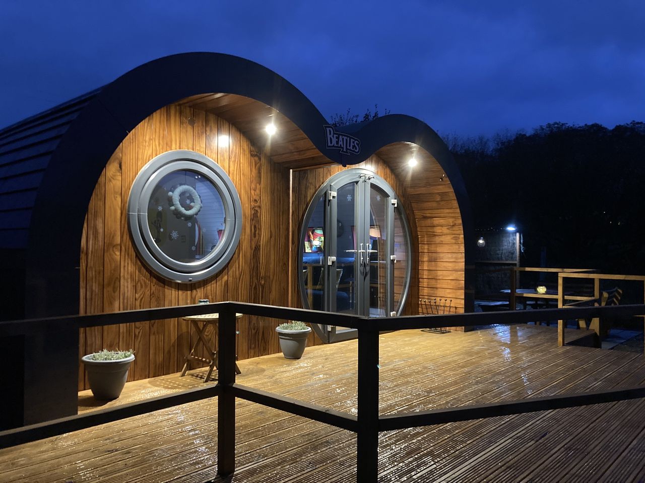 Let's Glamp Retro