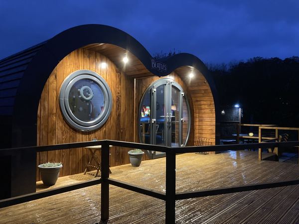 Let's Glamp Retro