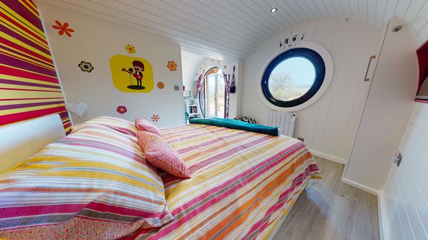 Let's Glamp Retro