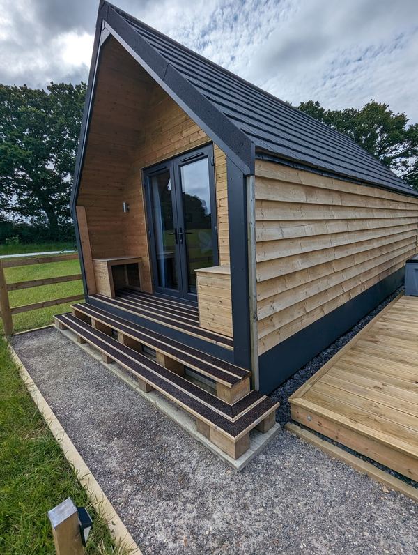 Light Farm Cabins