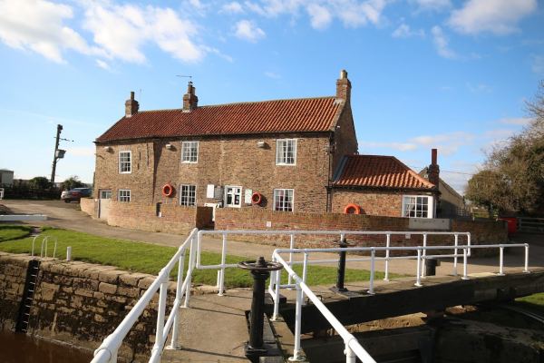 Linton Lock Marina ltd