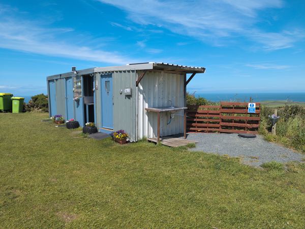 Llain Ffynnon Camping