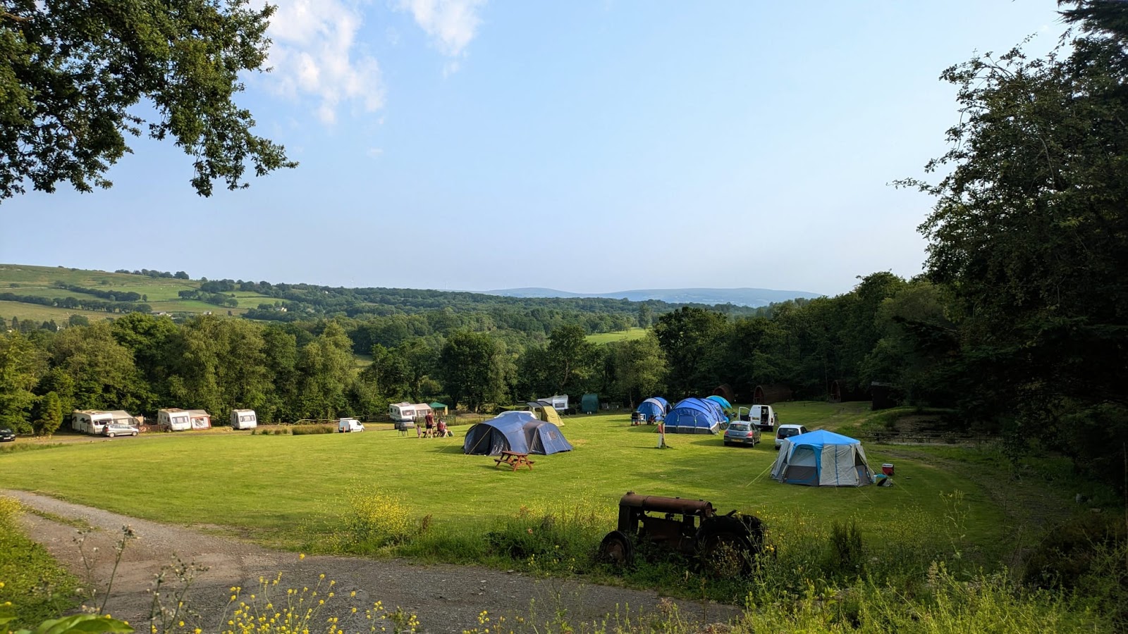 Llandyfan Camping