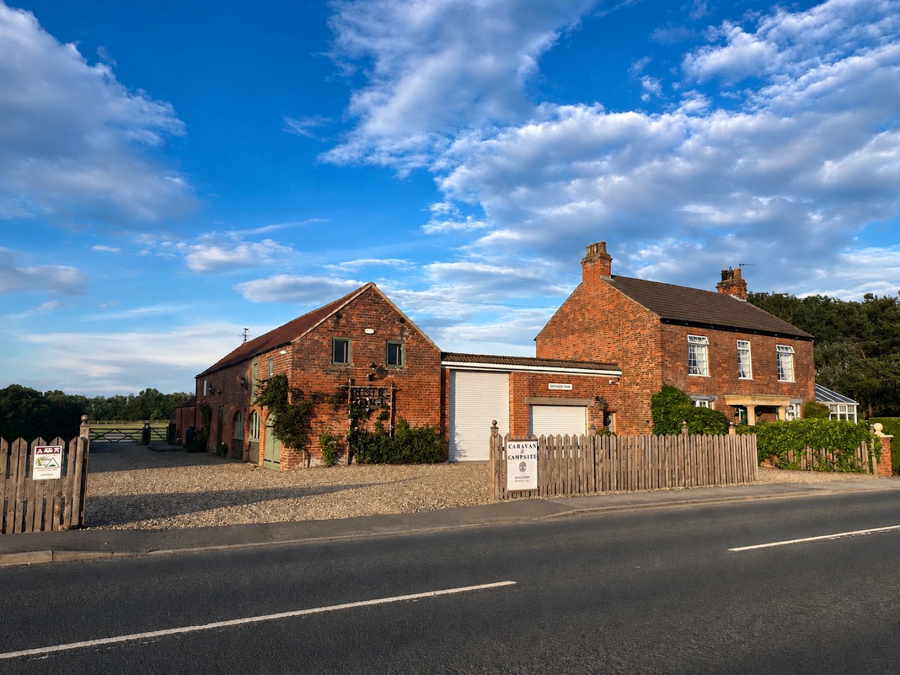 Lowcroft Caravan Park