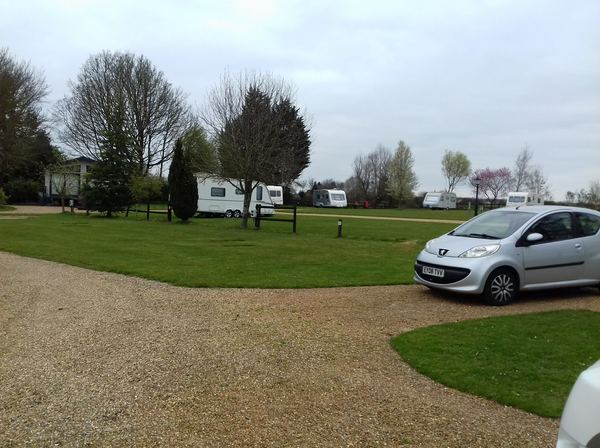 Lowe Caravan Park