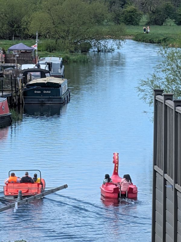 Meadow Farm Marina And Caravan Park