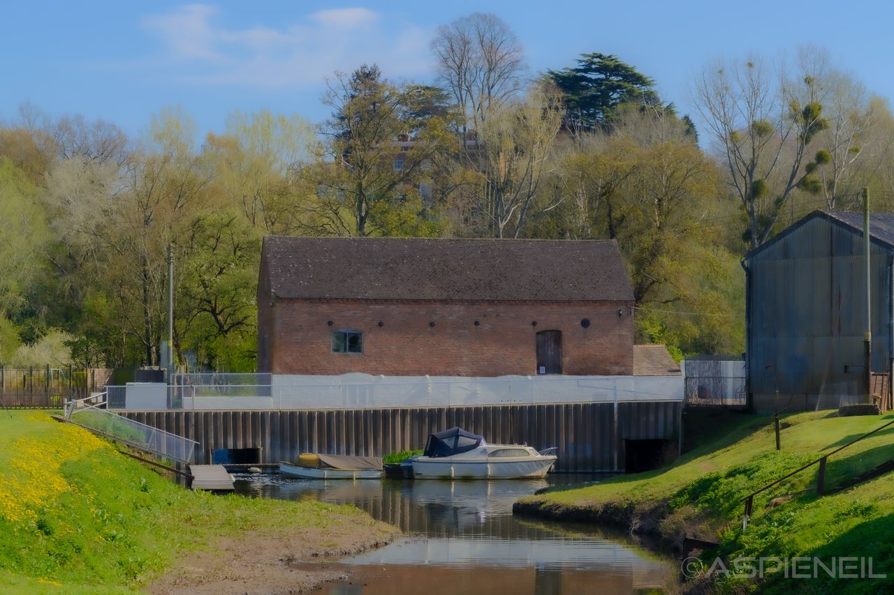 Mill House Caravan Site and Boatyard