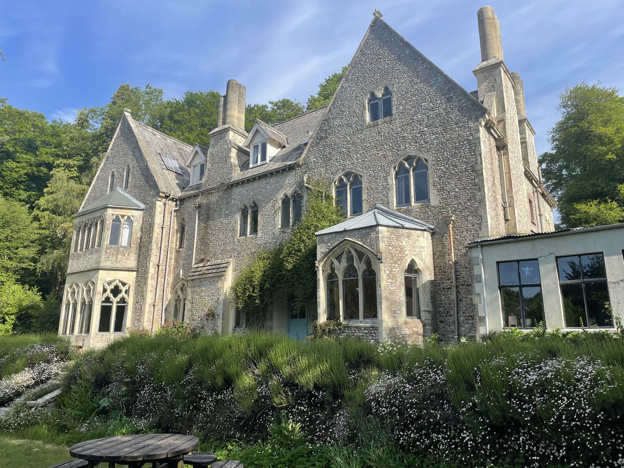 Monkton Wyld Court