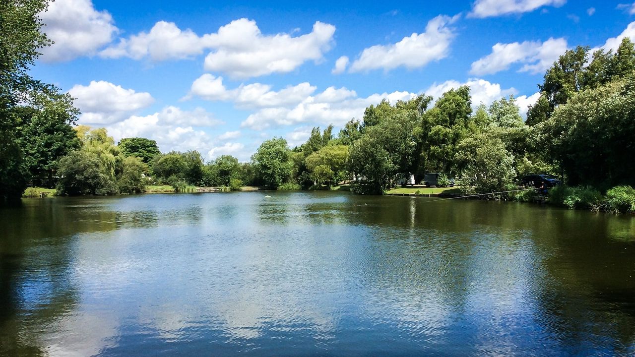 Oasis Lakes and Holidays
