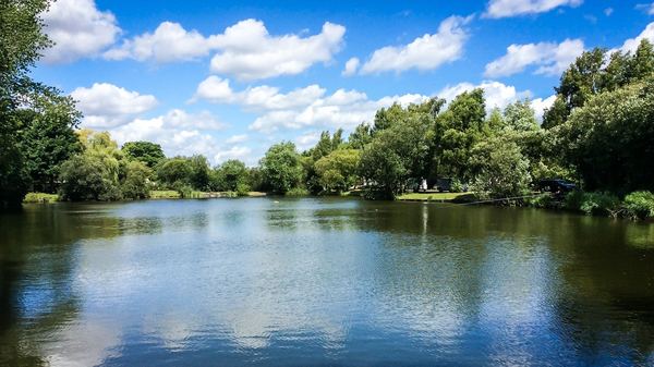 Oasis Lakes and Holidays