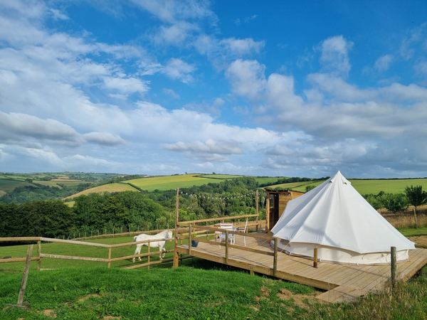 Ostlers Glamping and Camping