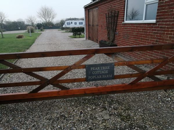 Pear Tree Cottage at Poplar Farm
