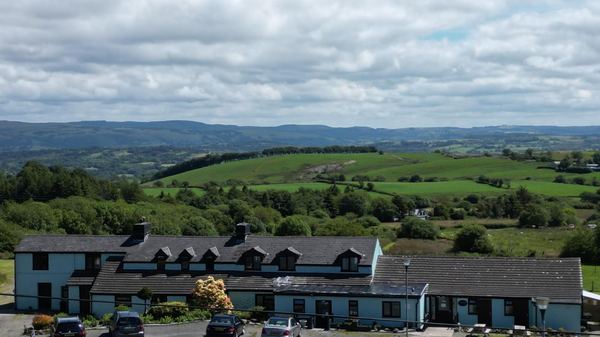 Penuwch Inn Caravan and Camping
