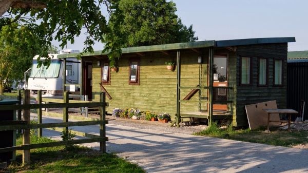 Phippins Farm Caravan Club C L