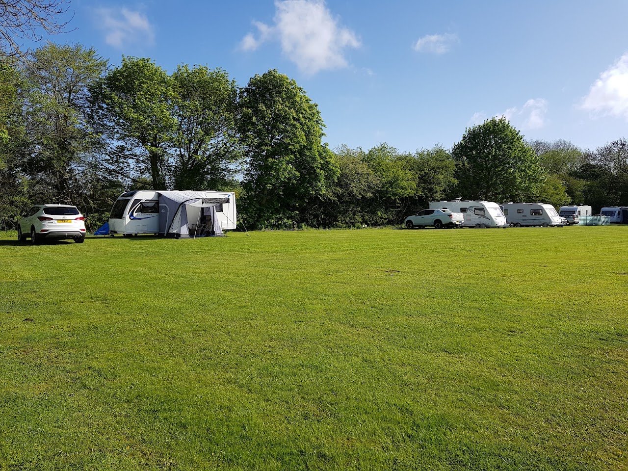 Pikes Oak Farm Fishing Lake And Caravan Site