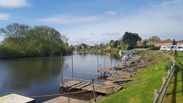 Poplar Farm Caravan Park