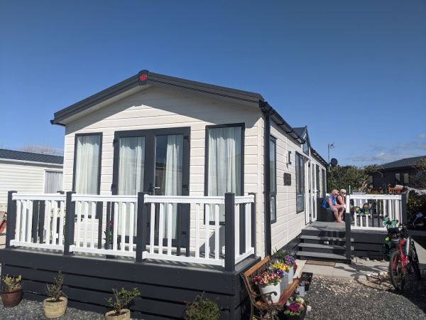 Poulton Plaiz Holiday Park