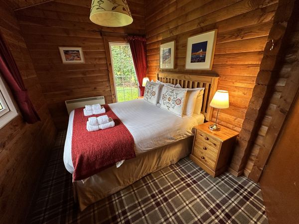 Pucks Glen Lodges