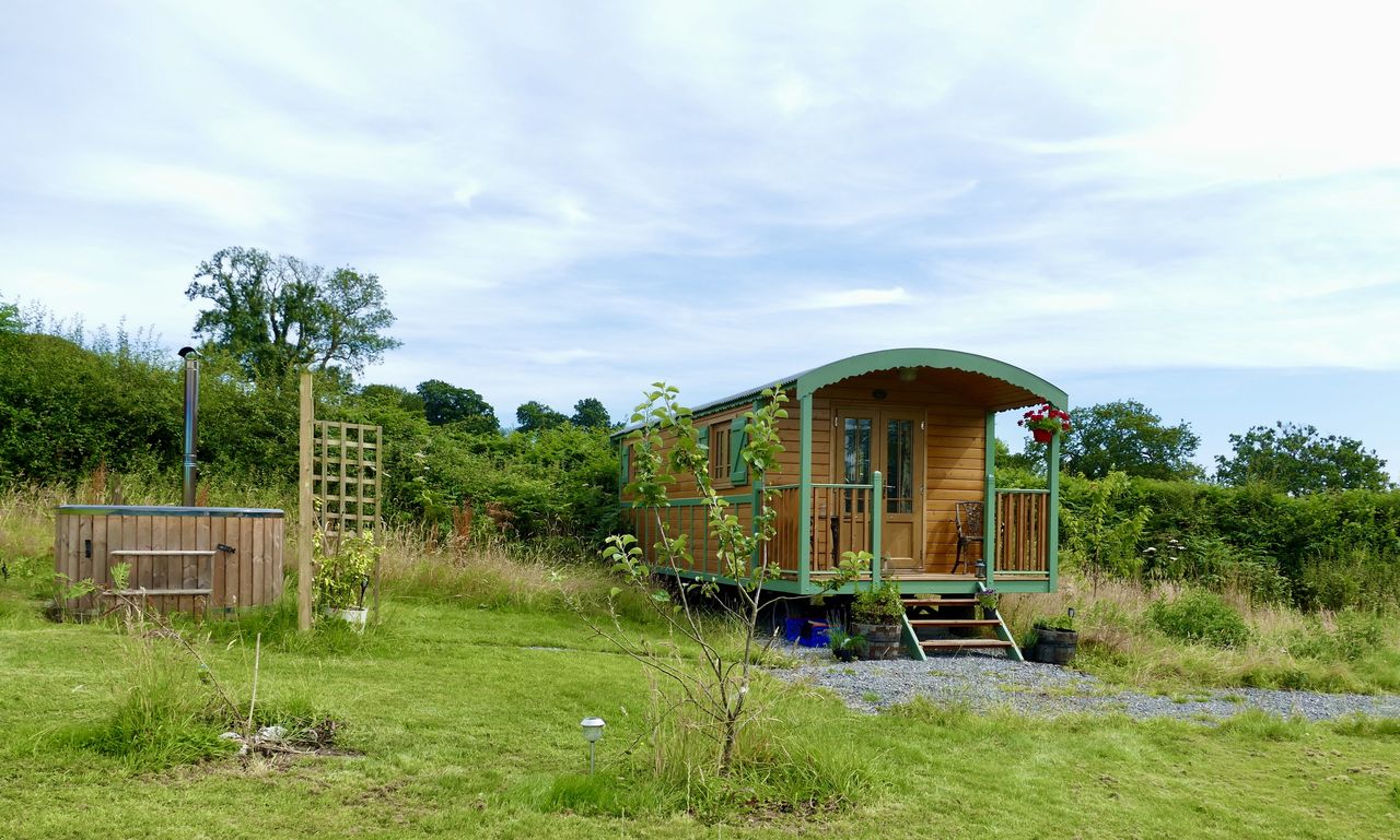 Ravenscroft Retreats at Birds Hill Farm
