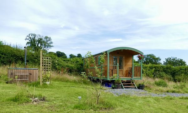 Ravenscroft Retreats at Birds Hill Farm