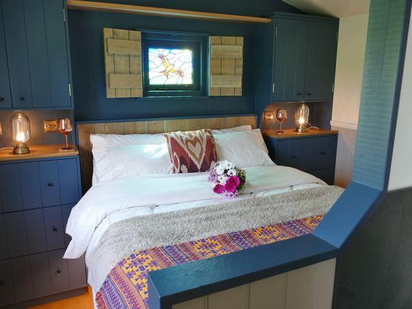 Ravenscroft Retreats at Birds Hill Farm