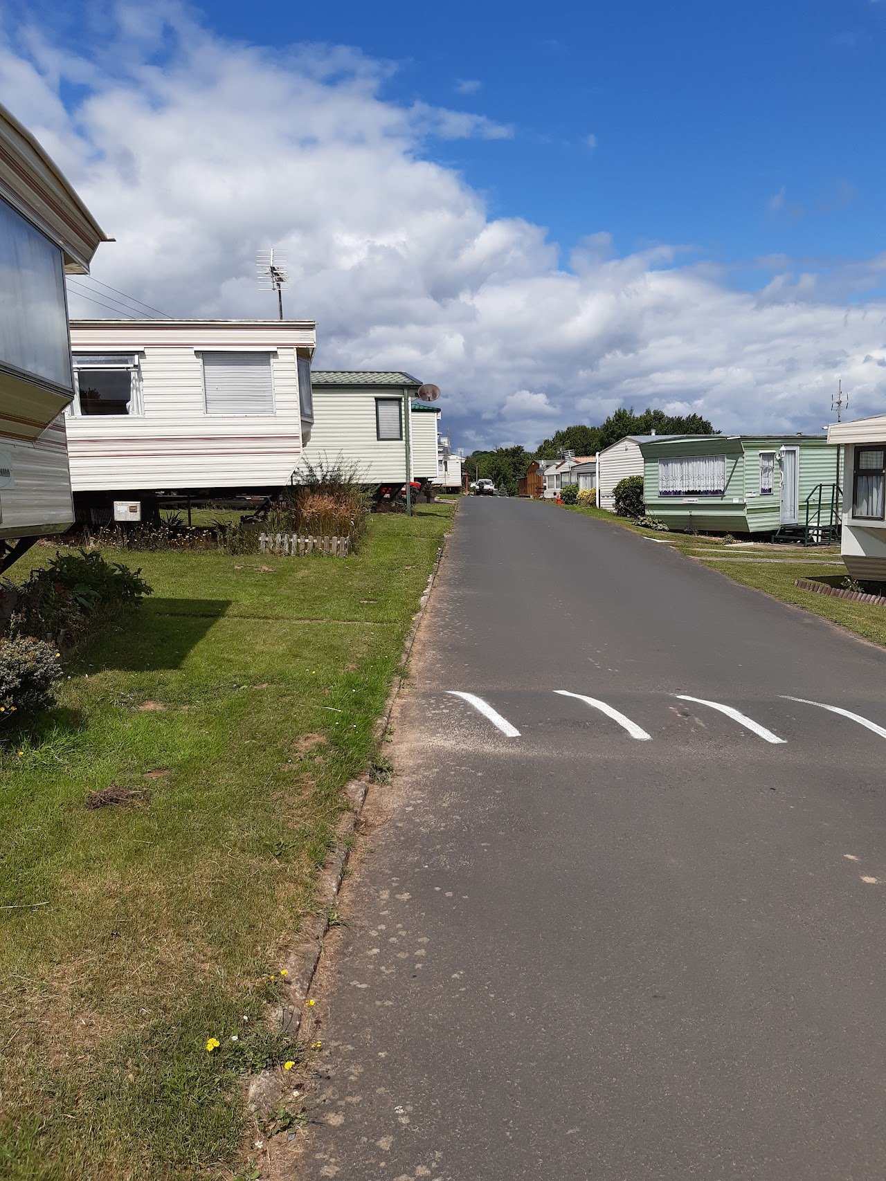 Rhea Hall Caravan Park
