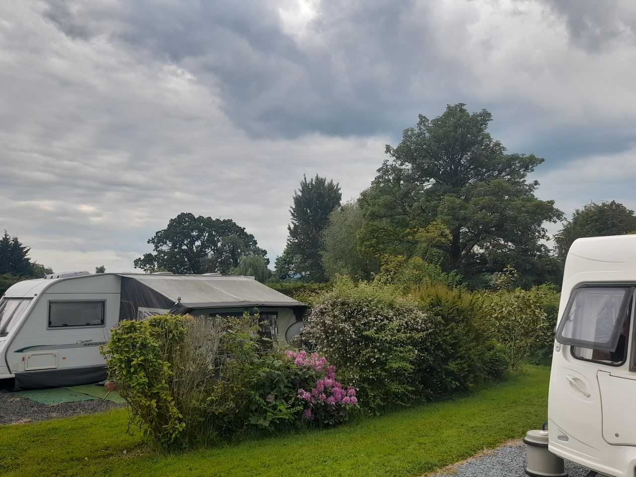 Rhyd-y-groes Touring Caravan Park