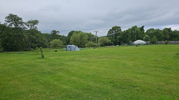Riverside Chalet and Caravan Park